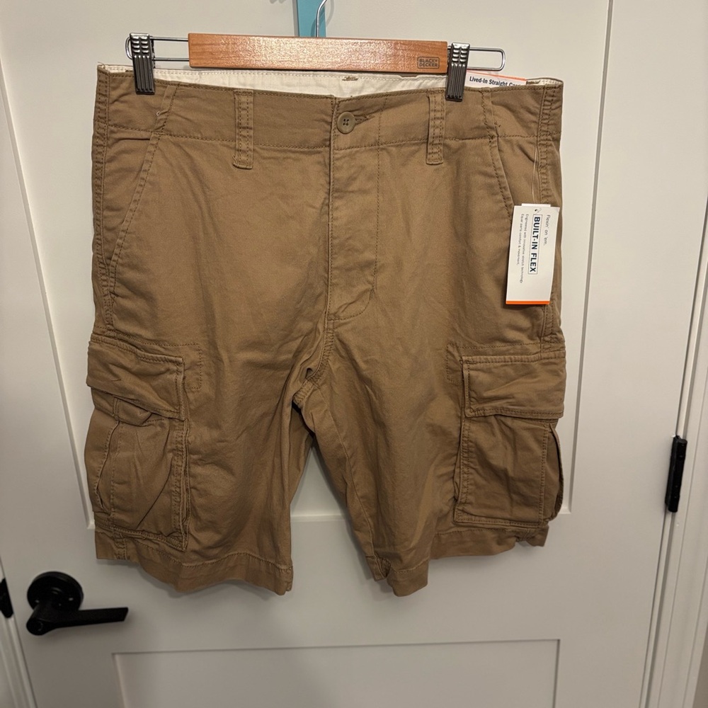 Old Navy Men’s Lived In Straight Cargo Shorts